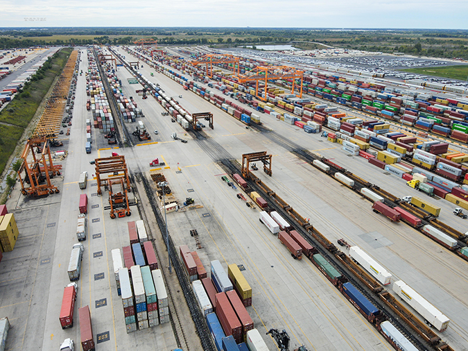 BNSF’s Logistics Park Chicago intermodal facility